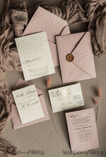 HOCHZEITS EINLADUNGEN geprägte Einladungen Feine Kunst Prägung Blinde Blush Pink Gold Hochzeitseinladung, Goldene geprägte Rosen Blumen Hochzeitseinladung, Boho Ecru geprägte Einladungssuite, Goldfolien Hochzeitseinladungssuite, Hochzeitseinladungen gold.19