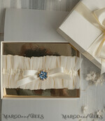 BRAUT Bolero, Kleider, Strumpfband Geschenkidee für die Braut Strumpfband Elegantes Strumpfband für die Braut – Geschenkbox mit „Etwas Blauem“ und Grußkarte5