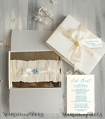 BRAUT Bolero, Kleider, Strumpfband Geschenkidee für die Braut Strumpfband Elegantes Strumpfband für die Braut – Geschenkbox mit „Etwas Blauem“ und Grußkarte5