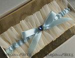 BRAUT Bolero, Kleider, Strumpfband Geschenkidee für die Braut Strumpfband Elegantes Strumpfband für die Braut – Geschenkbox mit „Etwas Blauem“ und Grußkarte4