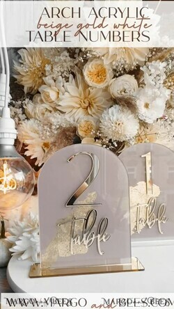 TISCHDEKORATIONSCHILDER   Acryl Tischdekoration Zahlen Acrylbogen Beige Tischnummern, klare Acryl- und goldene Tischnummern, Nude Taupe Gold Plexi Tischnummern, Tan Luxus Hochzeits Tischdekoration, Erdige Hochzeitsbeschilderung.34