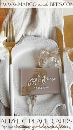 PLATZKARTEN / TISCHKARTEN  
 Acrylgold klar / Holz 3D Acryl Beige Platzkarte mit Ständer, Arch Clear Nude Taupe Namenskarten, Premium Luxus Sitzkarten, Platzkarten für Hochzeitsgäste, Gold Gäste-Eskortkarten38