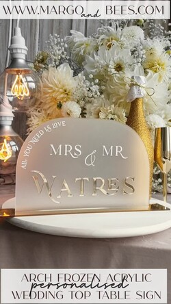 TISCHDEKORATIONSCHILDER   Acryl Tischdekoration Zahlen Acrylbogen gefrorenes Tischschild, weiße und goldene Tischschilder, goldenes 3D-Tischschild, elegante luxuriöse Hochzeitsdeko für Mr & Mrs, Glam Hochzeitsbeschilderung.10