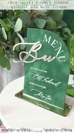 TISCHDEKORATIONSCHILDER   Samt Tischnummern und Dekoration Grünes Samt-Bogen-Menü, grünes Samt- und Goldschild, Gold-Plexiglas-Kartenbox-Schild, luxuriöse Hochzeits-Tischdekoration, Hochzeitsbeschilderung goldene Spiegelkarten-Schild4