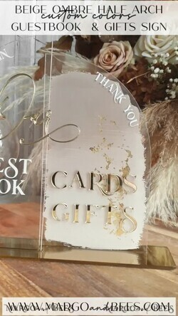 TISCHDEKORATIONSCHILDER   Gästebuch & Karten Geschenke Schilder Acryl-Arch-Karten & Gästebuch-Schild-Kombination, klar-beige Ombre-Acryl & goldenes Schild, goldene Plexi-Kartenbox und Schild unser Gästebuch-Schild, luxuriöse Hochzeits-Nude-Tischdekoration, Hochzeit Taupe Beschilderung goldene Spiegelkarten Gästebuch-Schild.13
