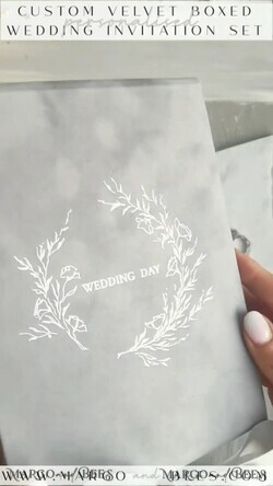 HOCHZEITS EINLADUNGEN Einladungen für VIP/ Boxeinladungen für Eltern Luxus Silberfolie Hochzeits Einladungskasten, Acryl Einladung in Samtbox, Romantische Samt Hochzeitskarten, Maßgeschneiderte silberne Hochzeitsstationery, Luxus Einladungen15