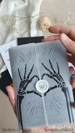 HOCHZEITS EINLADUNGEN Elegante Einladungen Klassische Karten Schwarzes Halloween-Hochzeitseinladungsset, glänzende schwarze Acryl-Einladungen, Goth-Hochzeitspapeterie, Skelettliebespaare schwarze Plexi-Hochzeitseinladungen Set21