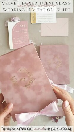 HOCHZEITS EINLADUNGEN Einladungen für VIP/ Boxeinladungen für Eltern Acrylhochzeitskarten in Samtbox, Frozen Plexi Glamour Hochzeitskarten Suite Luxusbox, elegante Samthochzeitskarten, maßgeschneiderte goldene Einladungen18