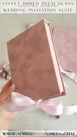 HOCHZEITS EINLADUNGEN Einladungen für VIP/ Boxeinladungen für Eltern Rosa Boxierte Hochzeitsinvitationsset, 3D Gold Plexi Hochzeitsinvitation Suite Luxusbox, Elegante Boho Samt Hochzeitskarten, Maßgeschneiderte Goldene Einladungen33