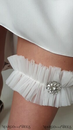 BRAUT Bolero, Kleider, Strumpfband STRUMPFBAND FÜR DIE BRAUT Hochzeitsstrumpfband-Set in Box, Tüll- und Kristallstrumpfband-Set, Strumpfband für die Braut, Geschenkvorschlag für die Braut, elfenbeinfarbenes Tüllstrumpfband-Set, Geschenk für die Braut5