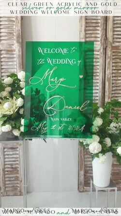 TISCHPLÄNE UND WILLKOMMENSCHILDER FÜR HOCHZEITEN Plexi Gold / Samt Luxus Grünes und Goldenes Hochzeits Willkommen-Schild, Smaragdgrünes Acryl Hochzeitsdekor, Personalisierte Hochzeitsschilder, Hochzeitsboard, Willkommen Hochzeitsboard18
