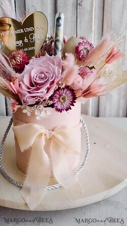 FRISCH VERHEIRATETES PAAR GESCHENKE Geldgeschenk zur Hochzeit Geschenkschachtel für Geld Geldgeschenk zur Hochzeit mit Strauß aus Trockenblumen personalisiert9